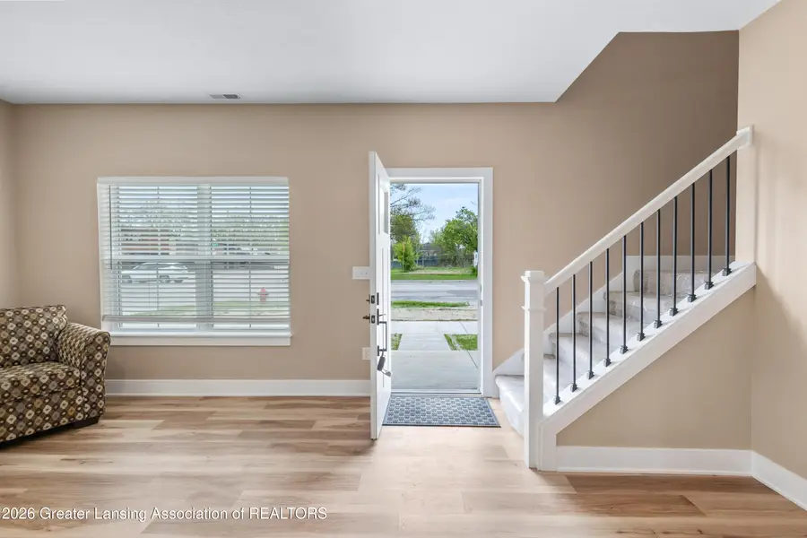 519 S Pennsylvania Avenue, Lansing, MI 48912 - #3