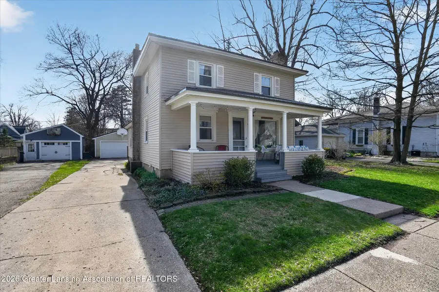 206 E Scott Street, Grand Ledge, MI 48837 - #2
