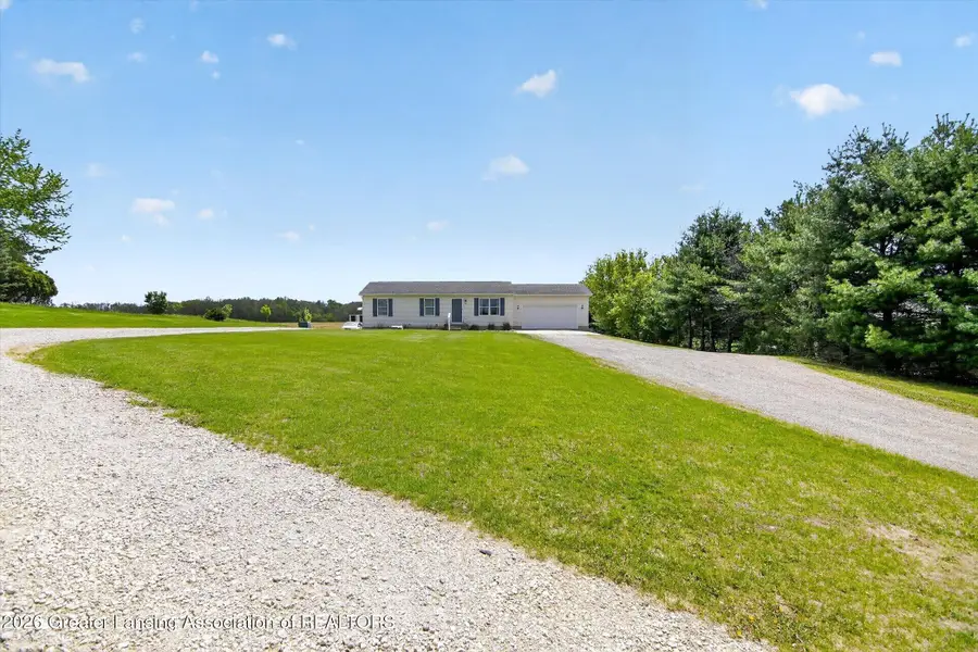 11286 Vfw Road, Eaton Rapids, MI 48827 - #2