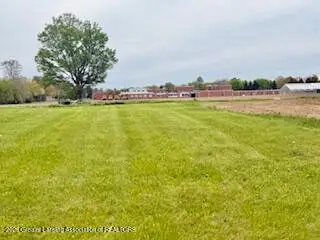 2817 Black Oak Street, Webberville, MI 48892
