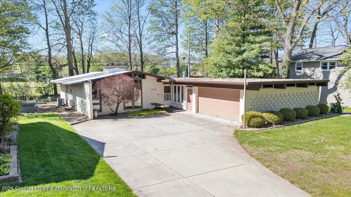 2705 Woodview Drive, Lansing, MI 48911 - #1