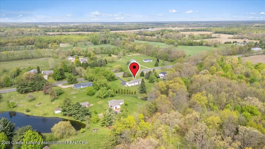 9215 S Clinton Trail, Eaton Rapids, MI 48827 - #3