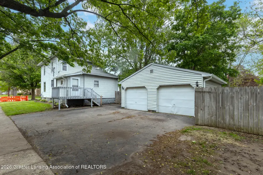 739 W Stewart Street, Owosso, MI 48867 - #3