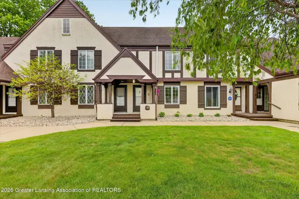 1700 Tartan Trail #D, Alma, MI 48801