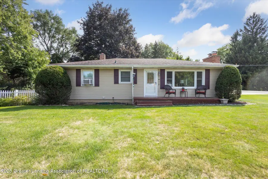 1517 N Primrose Lane, Dewitt, MI 48820 - #3
