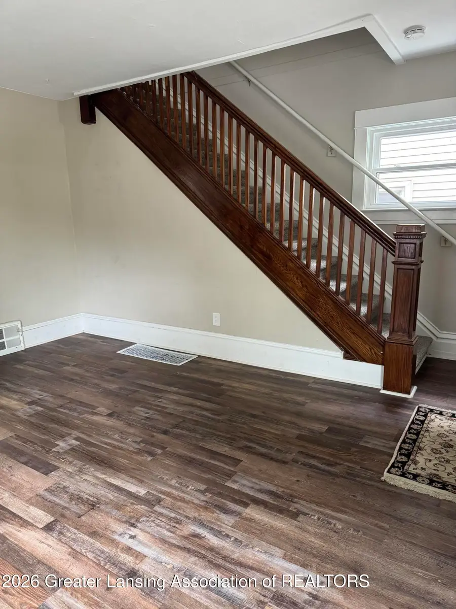 917 W Shiawassee Street, Lansing, MI 48915 - #2