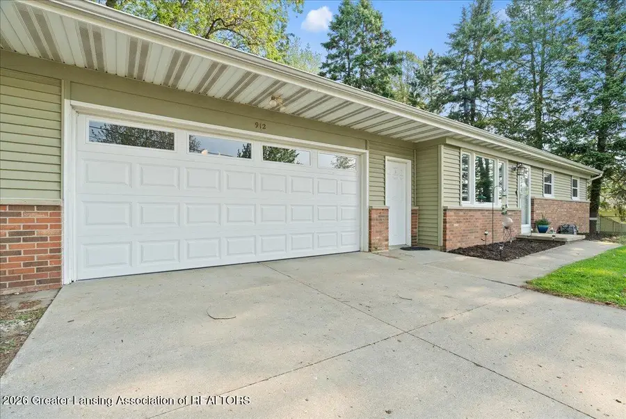 912 W Shepherd Street, Charlotte, MI 48813 - #3