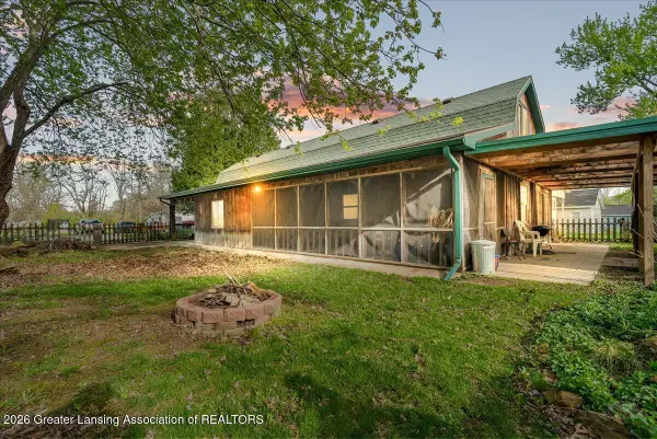 226 N Ewen Street, Maple Rapids, MI 48853