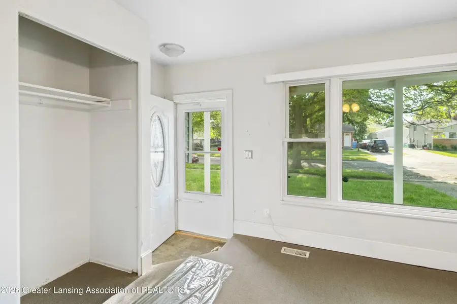 3812 Wainwright Avenue, Lansing, MI 48911 - #3