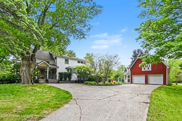 7124 E Clinton Trail, Eaton Rapids, MI 48827