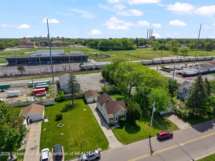 215 Hungerford Street, Lansing, MI 48917 - #3