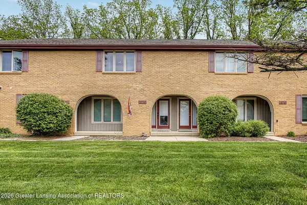 1374 Lakeside Drive, East Lansing, MI 48823