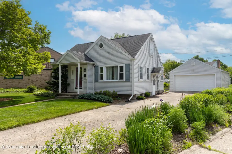2222 Fairfax Road, Lansing, MI 48910 - #2