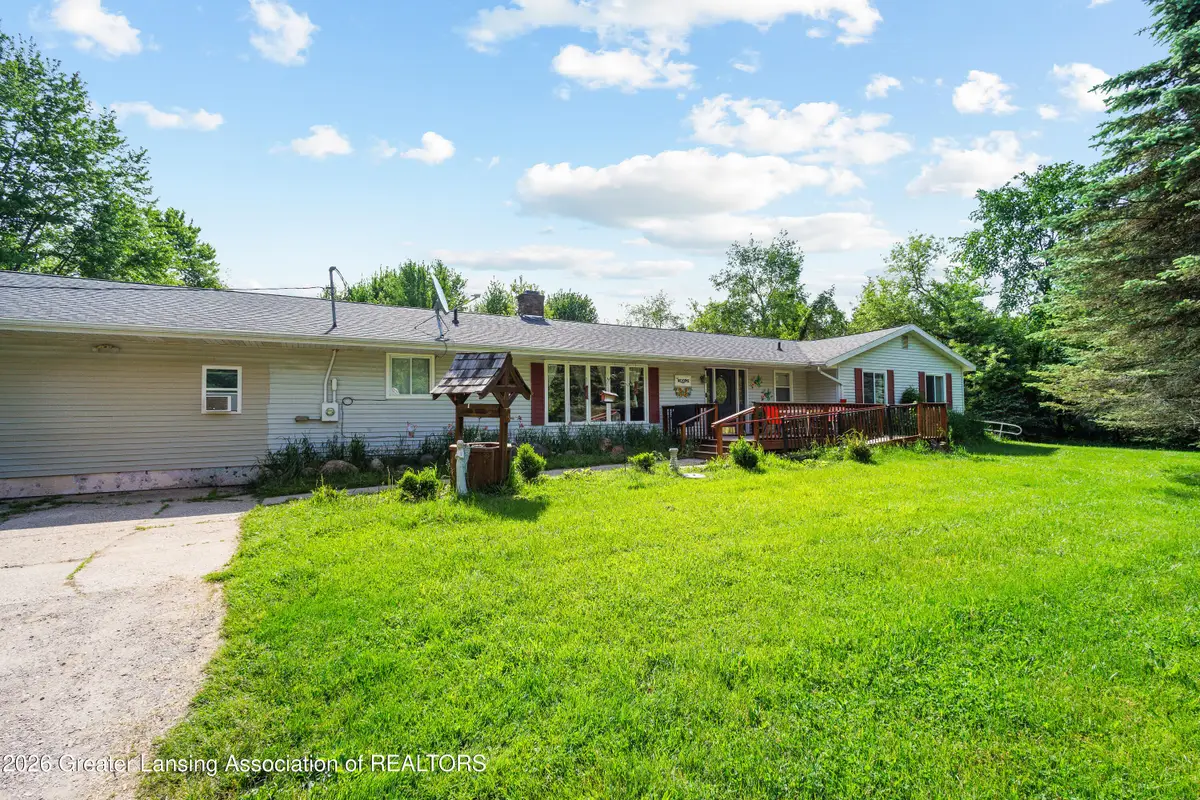 10216 N Royston Road, Grand Ledge, MI 48837 - #1