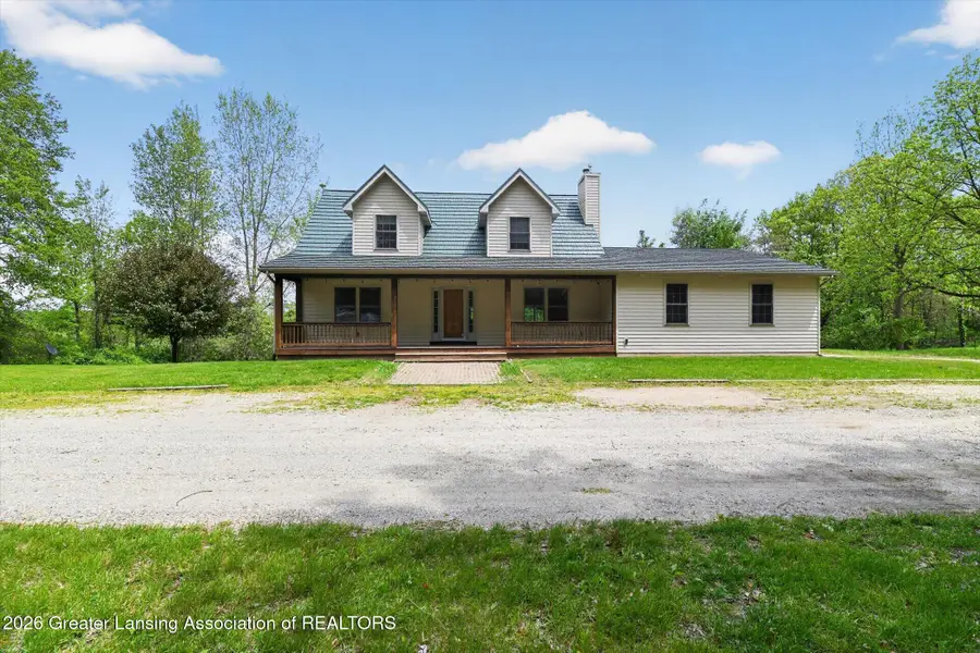 1300 E Round Lake Road, Dewitt, MI 48820 - #2