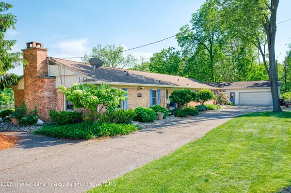3619 Waverly Hills Road, Lansing, MI 48917