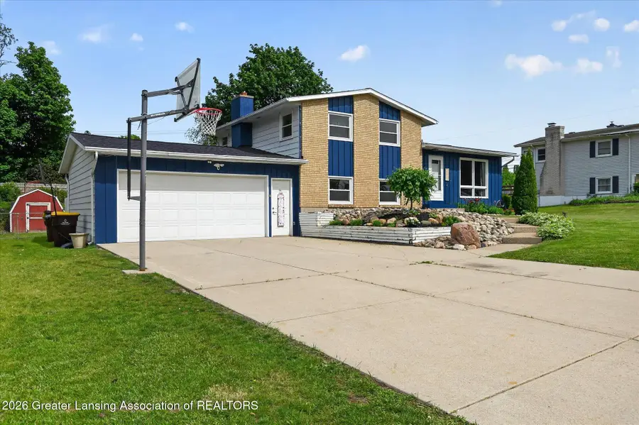 619 Charleston Road, Lansing, MI 48917 - #2
