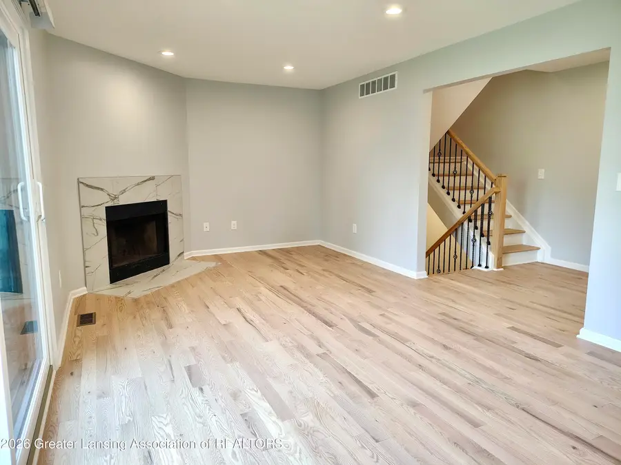 1104 Washington Circle, Northville, MI 48167 - #2