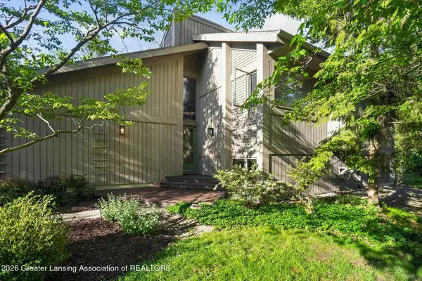 6134 Oak Park Trail, Haslett, MI 48840
