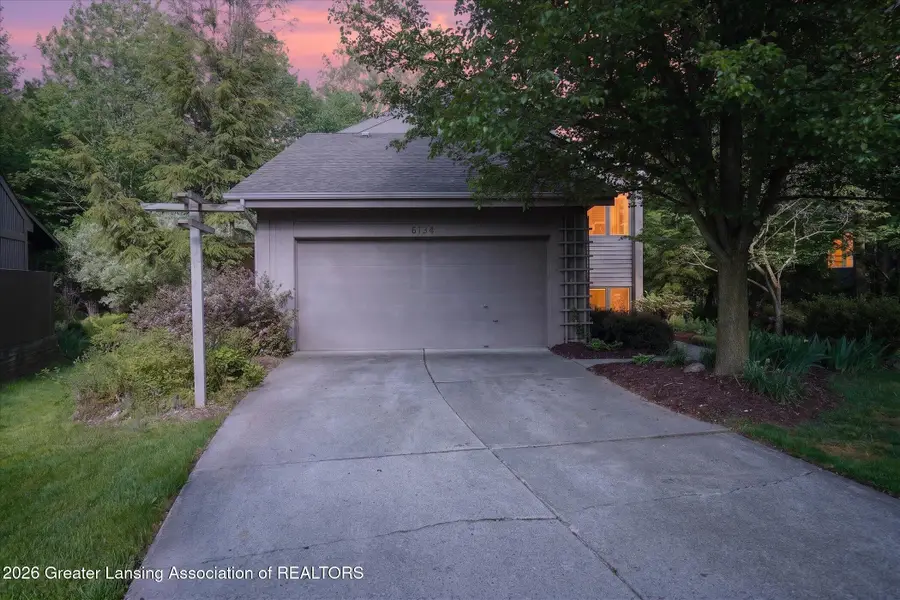 6134 Oak Park Trail, Haslett, MI 48840 - #2