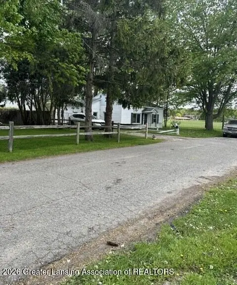 1020 R G Curtiss Avenue, Lansing, MI 48911 - #2