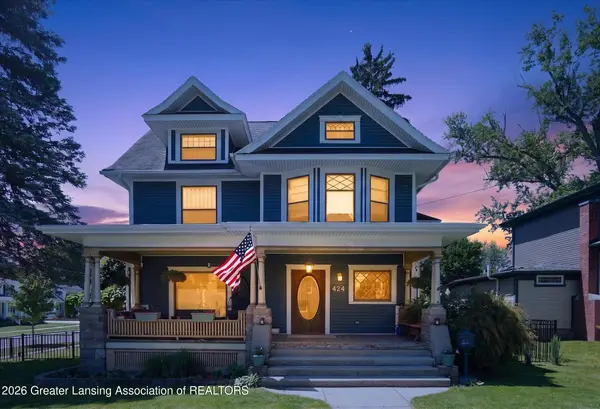 424 E Jefferson Street, Grand Ledge, MI 48837