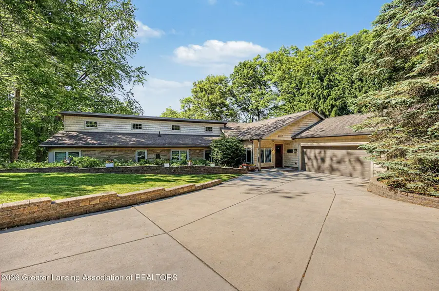 6187 Willow Highway, Grand Ledge, MI 48837 - #2