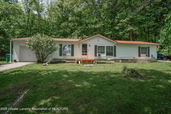 1416 S Ainger Road, Charlotte, MI 48813