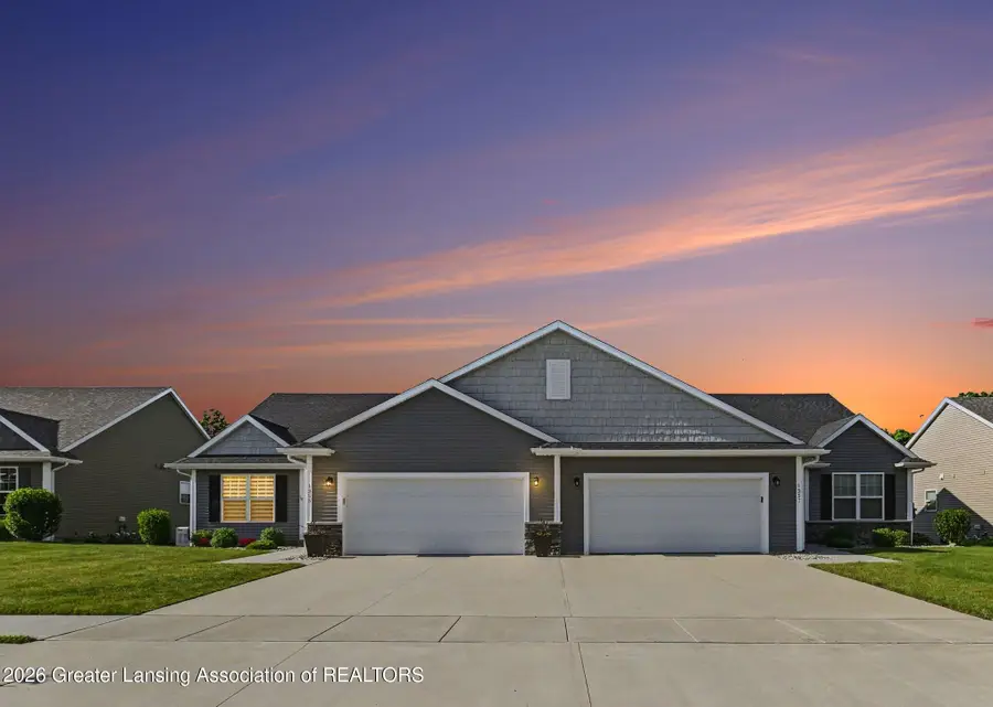 1355 Superior Drive #7, Saint Johns, MI 48879 - #2