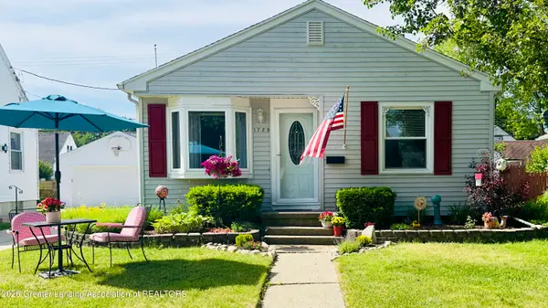 1729 Loraine Avenue, Lansing, MI 48910