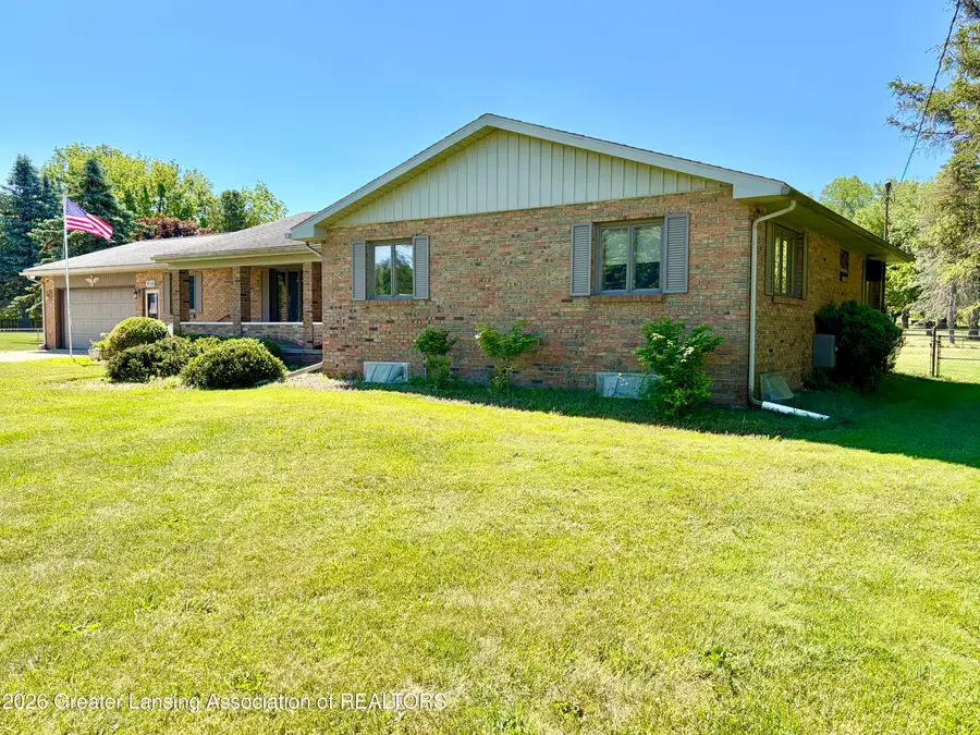 1616 E Clinton, Charlotte, MI 48813 - #2