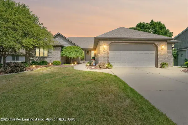 1003 Oneida Woods Trail, Grand Ledge, MI 48837