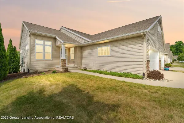 371 Barrington Circle, Lansing, MI 48917