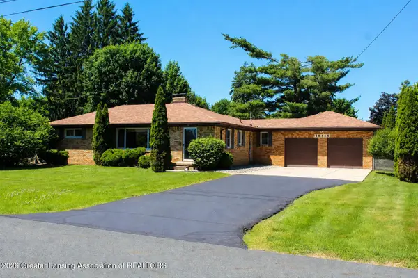 15418 Chetwyn Drive, Lansing, MI 48906