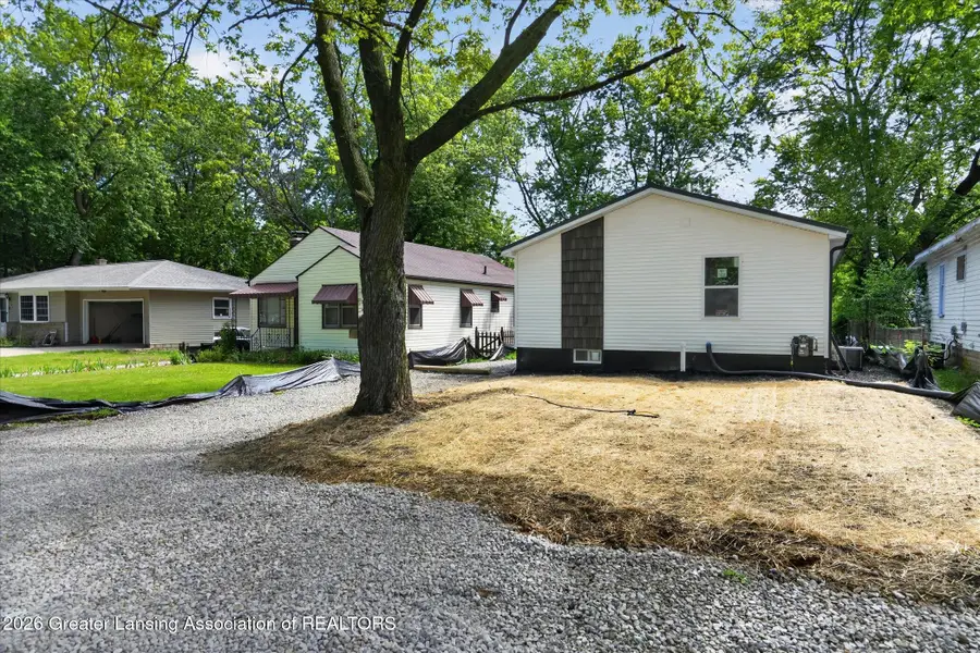 526 N Deerfield Avenue, Lansing, MI 48917 - #2