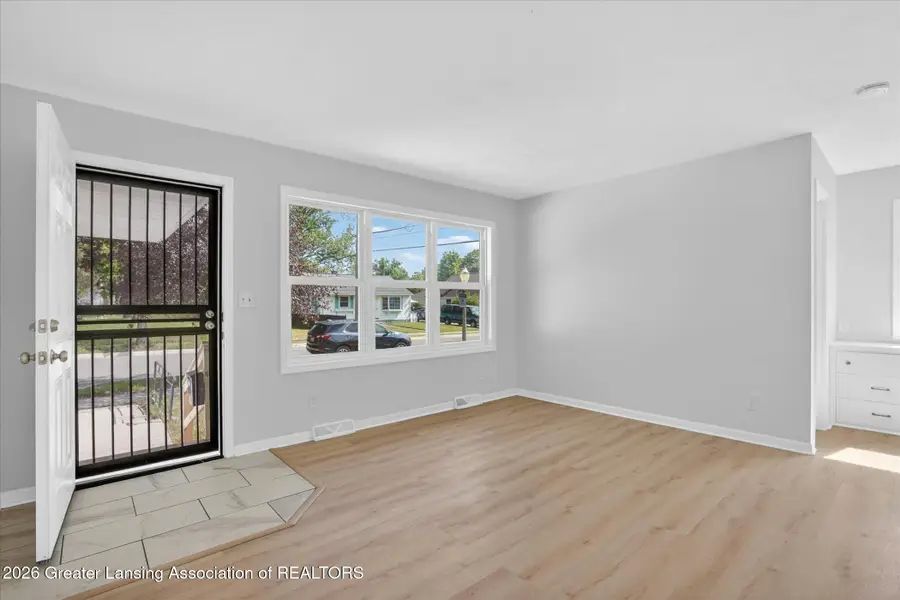 1000 Samantha Avenue, Lansing, MI 48910 - #3