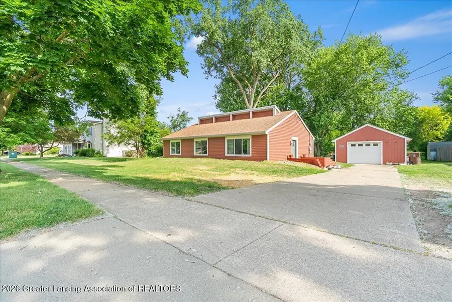 921 E Columbia Street, Mason, MI 48854 - #2