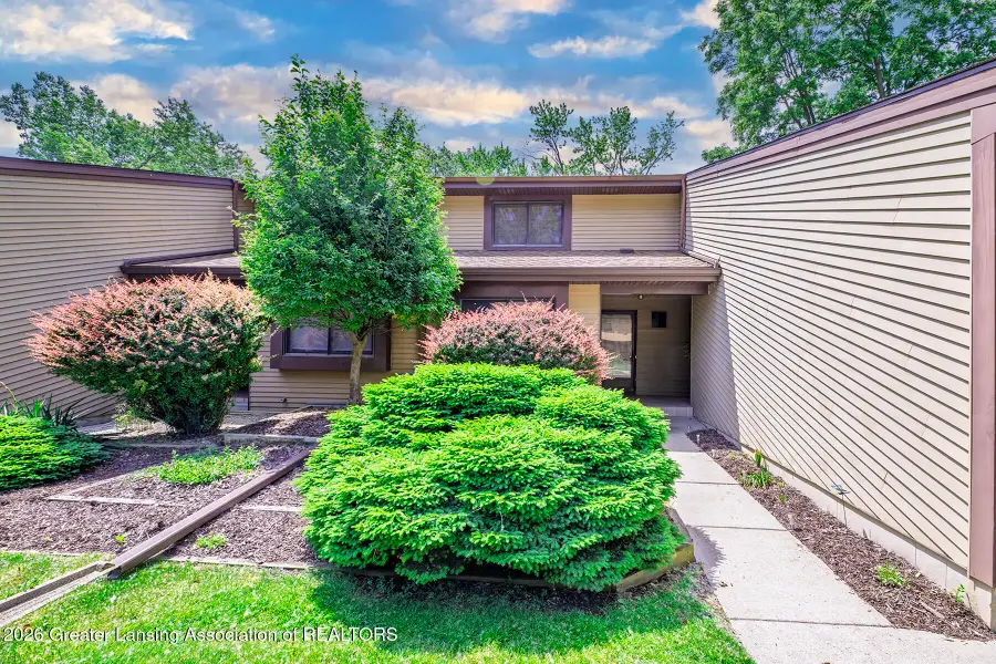 2020 Greenwich Court, Lansing, MI 48910 - #2