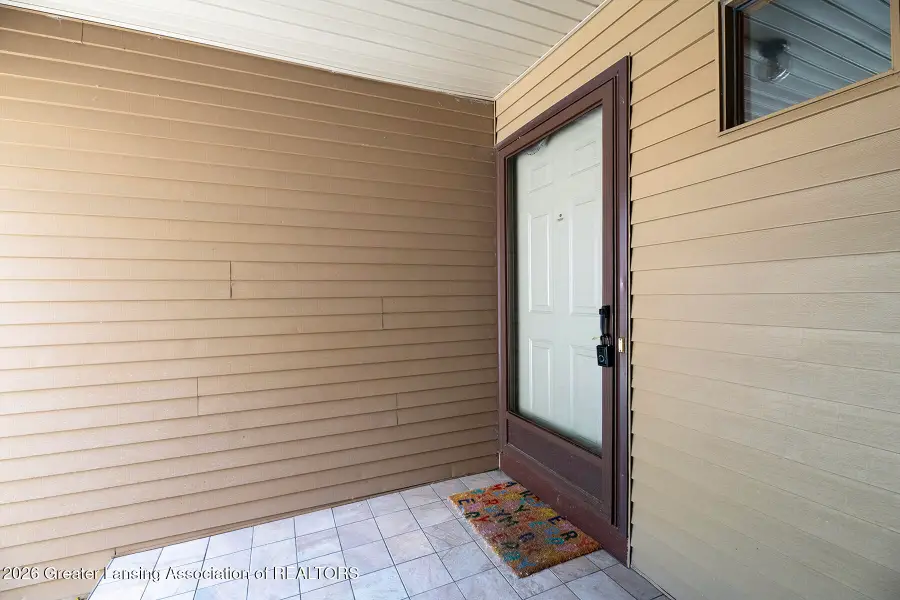 2020 Greenwich Court, Lansing, MI 48910 - #3