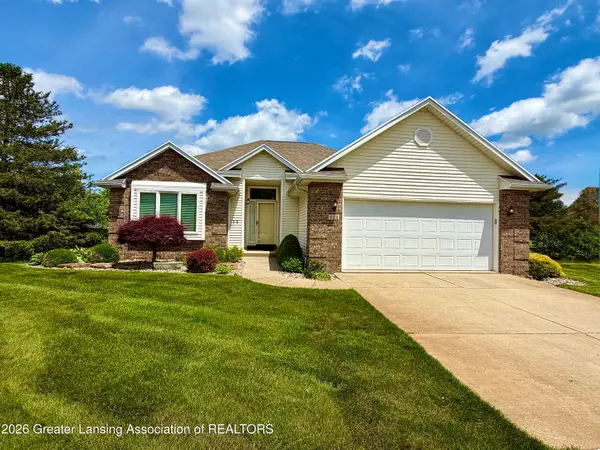 523 White Pine Boulevard, Lansing, MI 48917