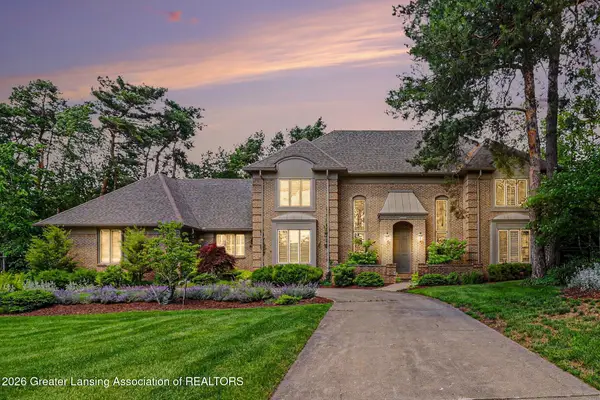 2480 Overglen Court, East Lansing, MI 48823