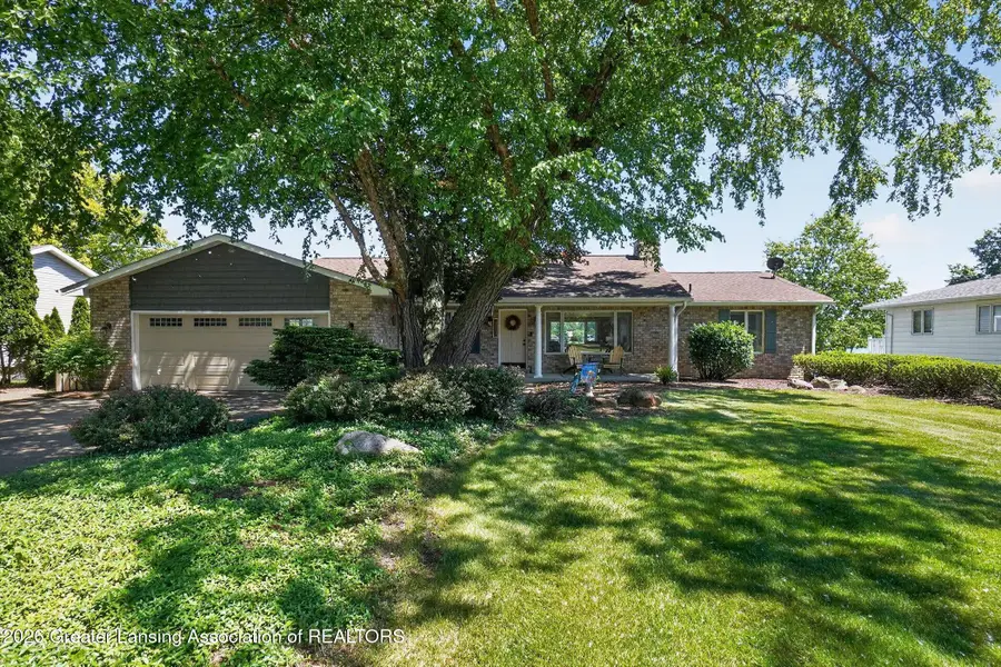 1005 W Geneva Drive, Dewitt, MI 48820 - #2