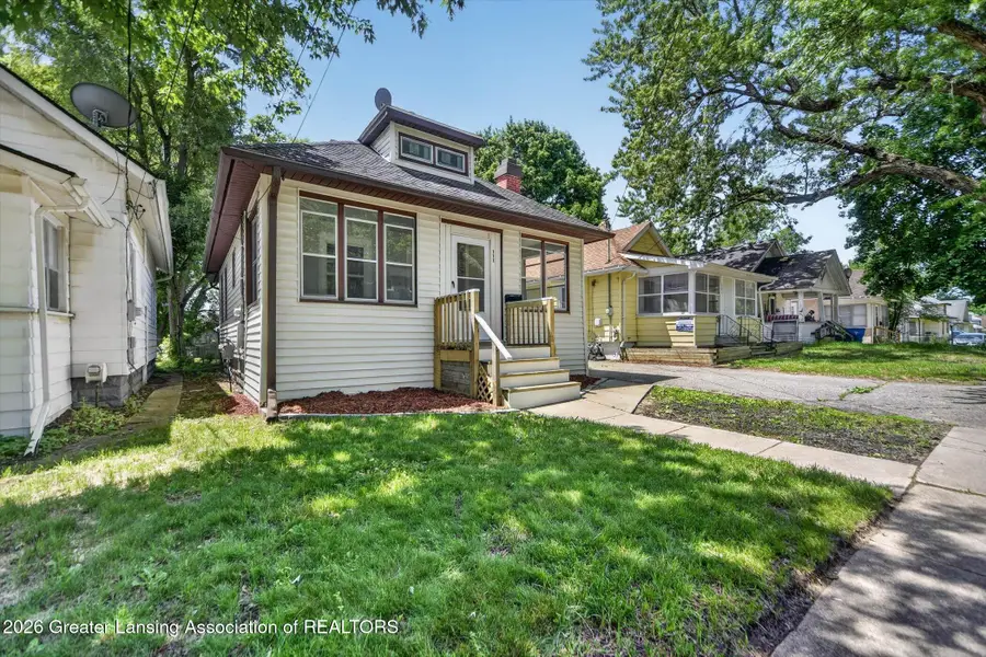 111 W Palmer Avenue, Jackson, MI 49203 - #2