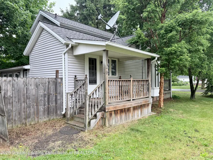 126 E 1st Street, Perry, MI 48872 - #2