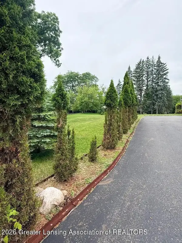 3921 Dobie Road, Okemos, MI 48864