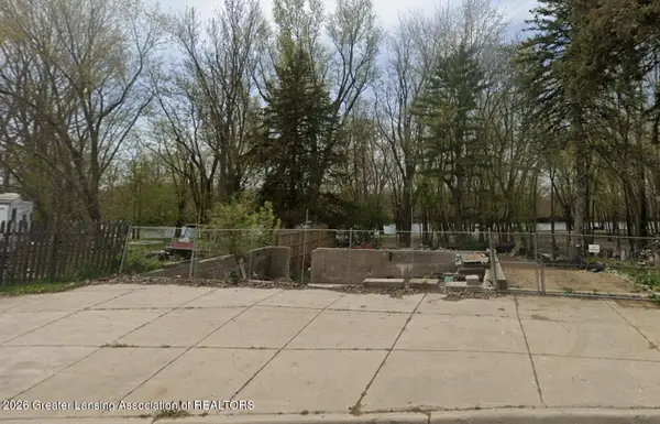 101 W Superior Street, Muir, MI 48860