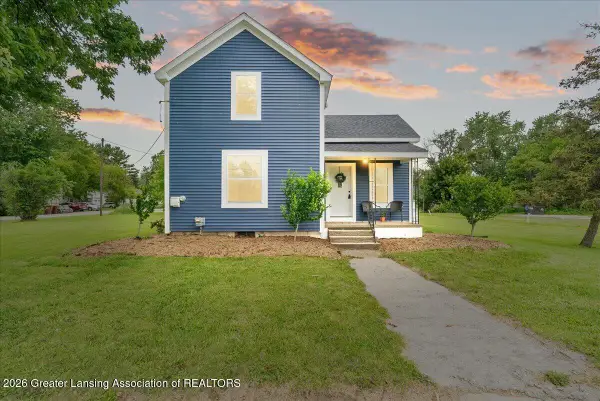 903 E State Street, St. Johns, MI 48879