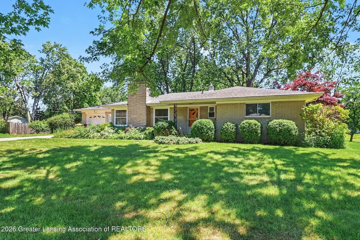 1009 S Wight Street, Saint Johns, MI 48879 - #1