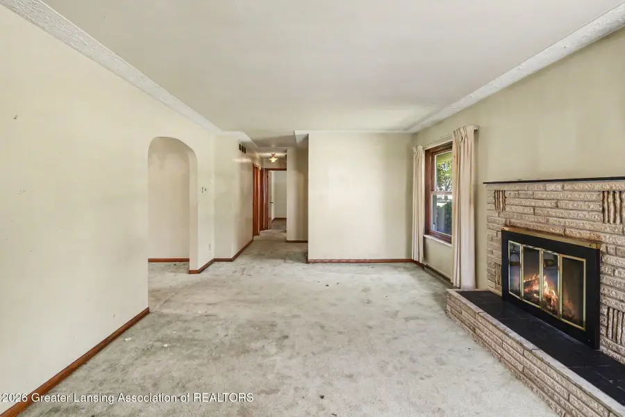 1009 S Wight Street, Saint Johns, MI 48879 - #2