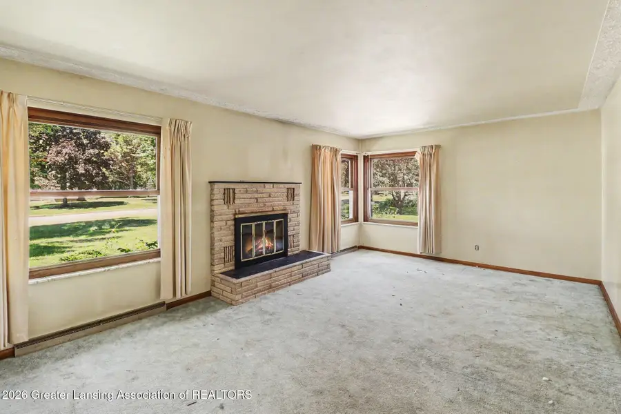 1009 S Wight Street, Saint Johns, MI 48879 - #3